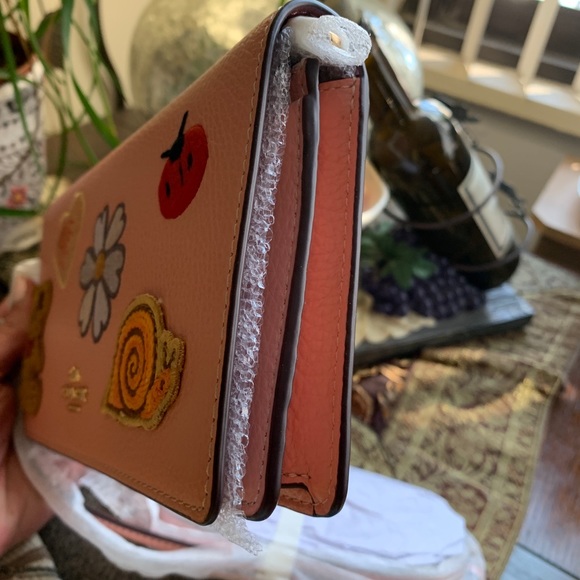 Authentic COACH 1941 pebbled Leather patches Flap snap Crosby LIMITED EDITION - Picture 6 of 13